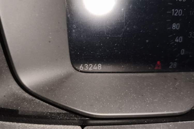 Used Lynk & Co 01 2017 2.0T Two-Wheel Drive Pro Edition Odometer Close Up