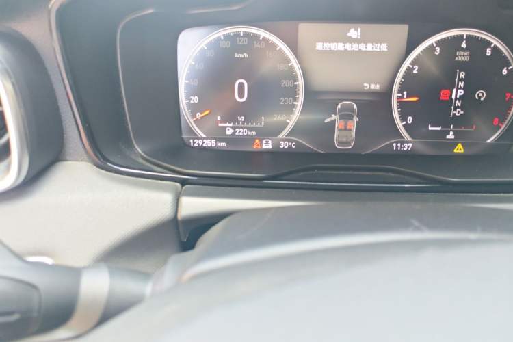 Used Lynk & Co 01 2017 2.0T Four-Wheel Drive Pro Edition Odometer Close Up