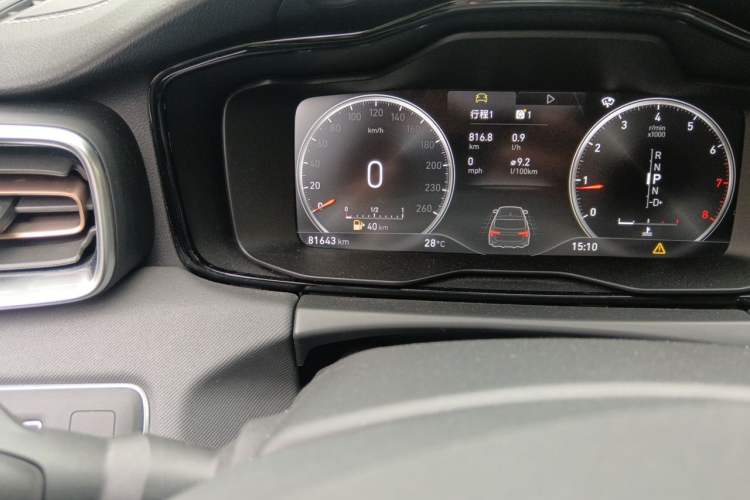Used Lynk & Co 01 2017 2.0T Two-Wheel Drive Pro Edition Odometer Close Up
