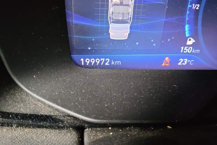 Used Lynk & Co 01 2017 2.0T Two-Wheel-Drive Version Odometer Close Up