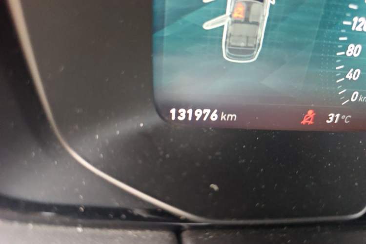 Used Lynk & Co 01 2017 2.0T Two-Wheel-Drive Version Odometer Close Up