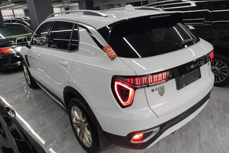 Used Lynk & Co 01 2017 2.0T Two-Wheel Drive Pro Edition Rear Left 45 Deg