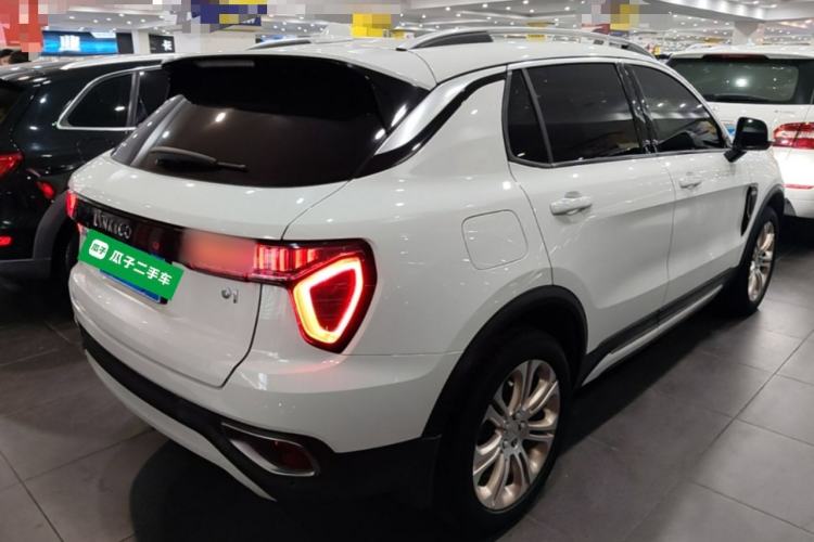 Used Lynk & Co 01 2017 2.0T Two-Wheel Drive Pro Edition Rear Right 45 Deg