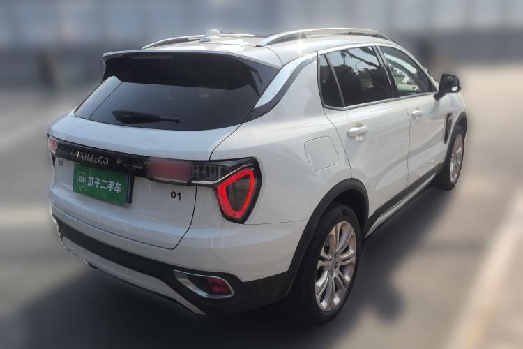 Used Lynk & Co 01 2017 2.0T Two-Wheel Drive Pro Edition Rear Right 45 Deg