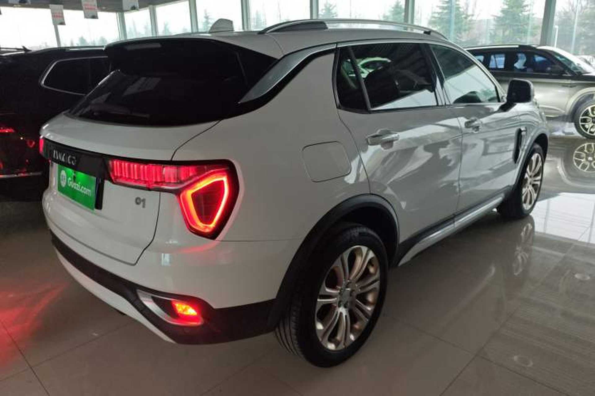 Used Lynk & Co 01 2017 2.0T Two-Wheel Drive Pro Edition Rear Right 45 Deg