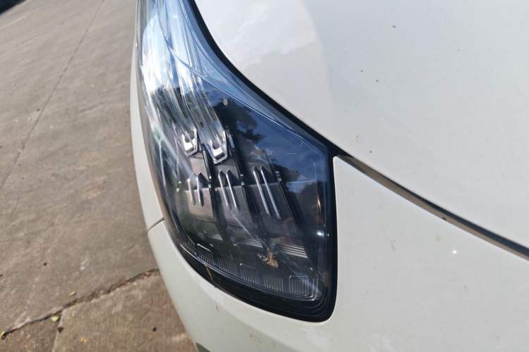 Used Lynk & Co 01 2017 2.0T Two-Wheel Drive Pro Edition Right Front Headlight
