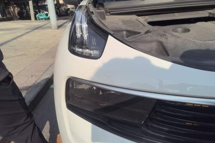 Used Lynk & Co 01 2017 2.0T Two-Wheel Drive Pro Edition Right Front Headlight