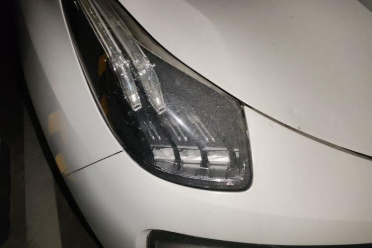Used Lynk & Co 01 2017 2.0T Two-Wheel-Drive Version Right Front Headlight
