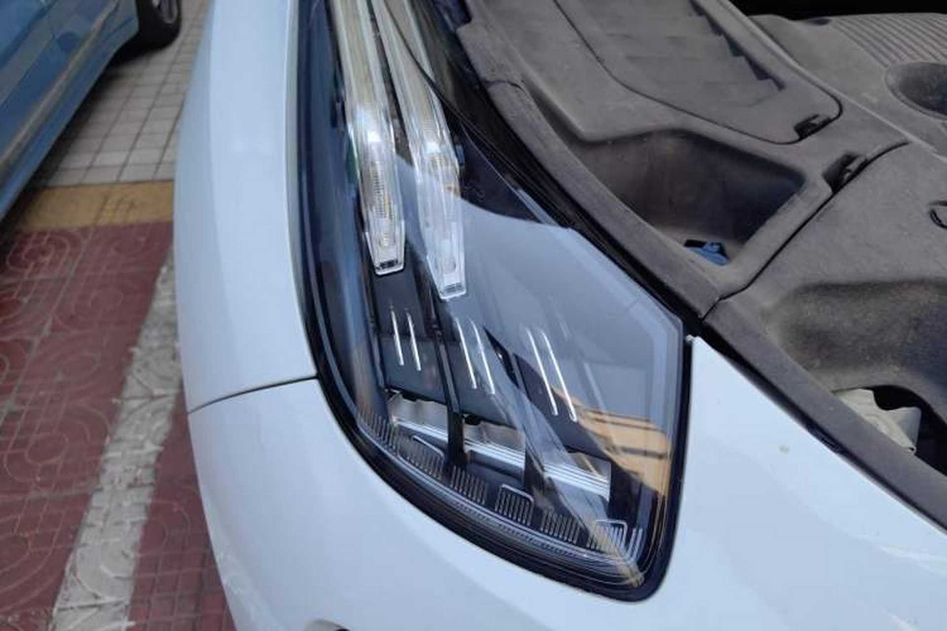 Used Lynk & Co 01 2017 2.0T Four-Wheel Drive Pro Edition Right Front Headlight