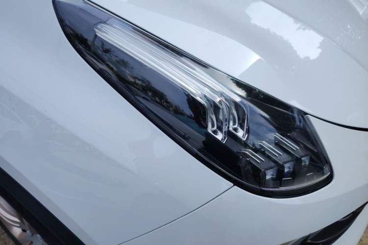 Used Lynk & Co 01 2017 2.0T Two-Wheel Drive Pro Edition Right Front Headlight