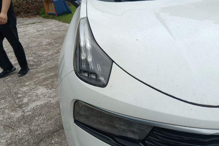 Used Lynk & Co 01 2017 2.0T Two-Wheel Drive Pro Edition Right Front Headlight
