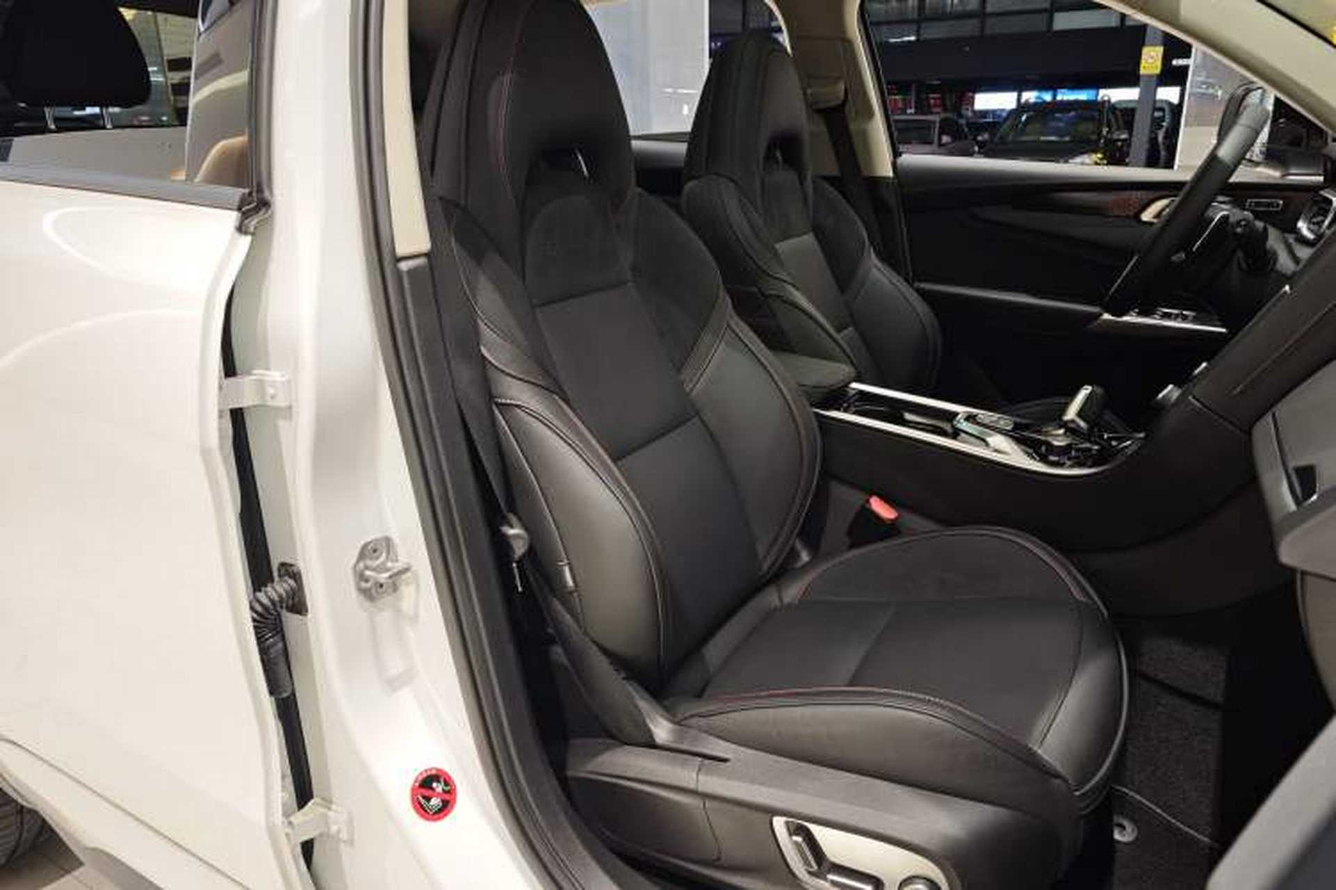 Used Lynk & Co 01 2017 2.0T Four-Wheel Drive Pro Edition Right Front Seat