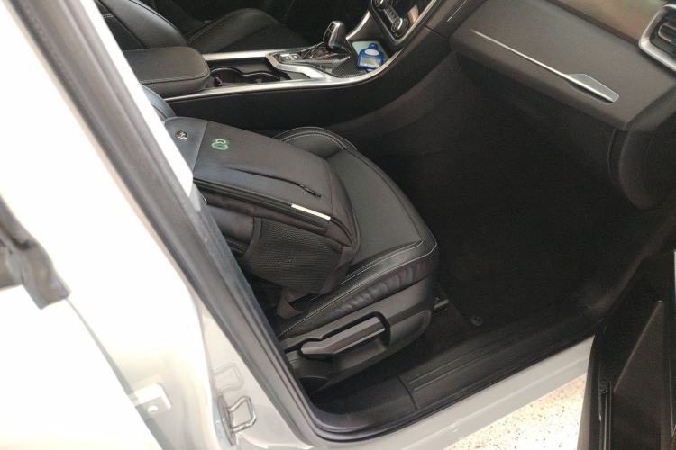 Used Lynk & Co 01 2017 2.0T Two-Wheel-Drive Version Right Front Seat