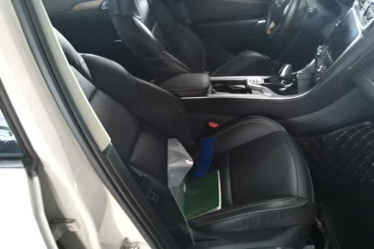 Used Lynk & Co 01 2017 2.0T Two-Wheel Drive Pro Edition Right Front Seat