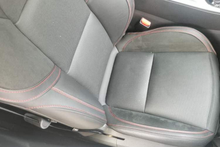 Used Lynk & Co 01 2017 2.0T Four-Wheel Drive Pro Edition Right Front Seat
