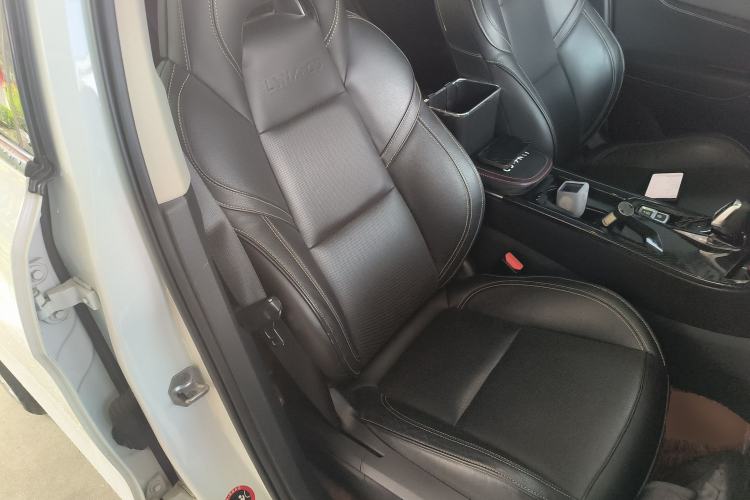 Used Lynk & Co 01 2017 2.0T Two-Wheel Drive Pro Edition Right Front Seat