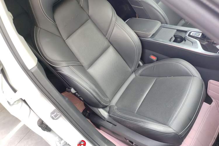 Used Lynk & Co 01 2017 2.0T Two-Wheel Drive Pro Edition Right Front Seat
