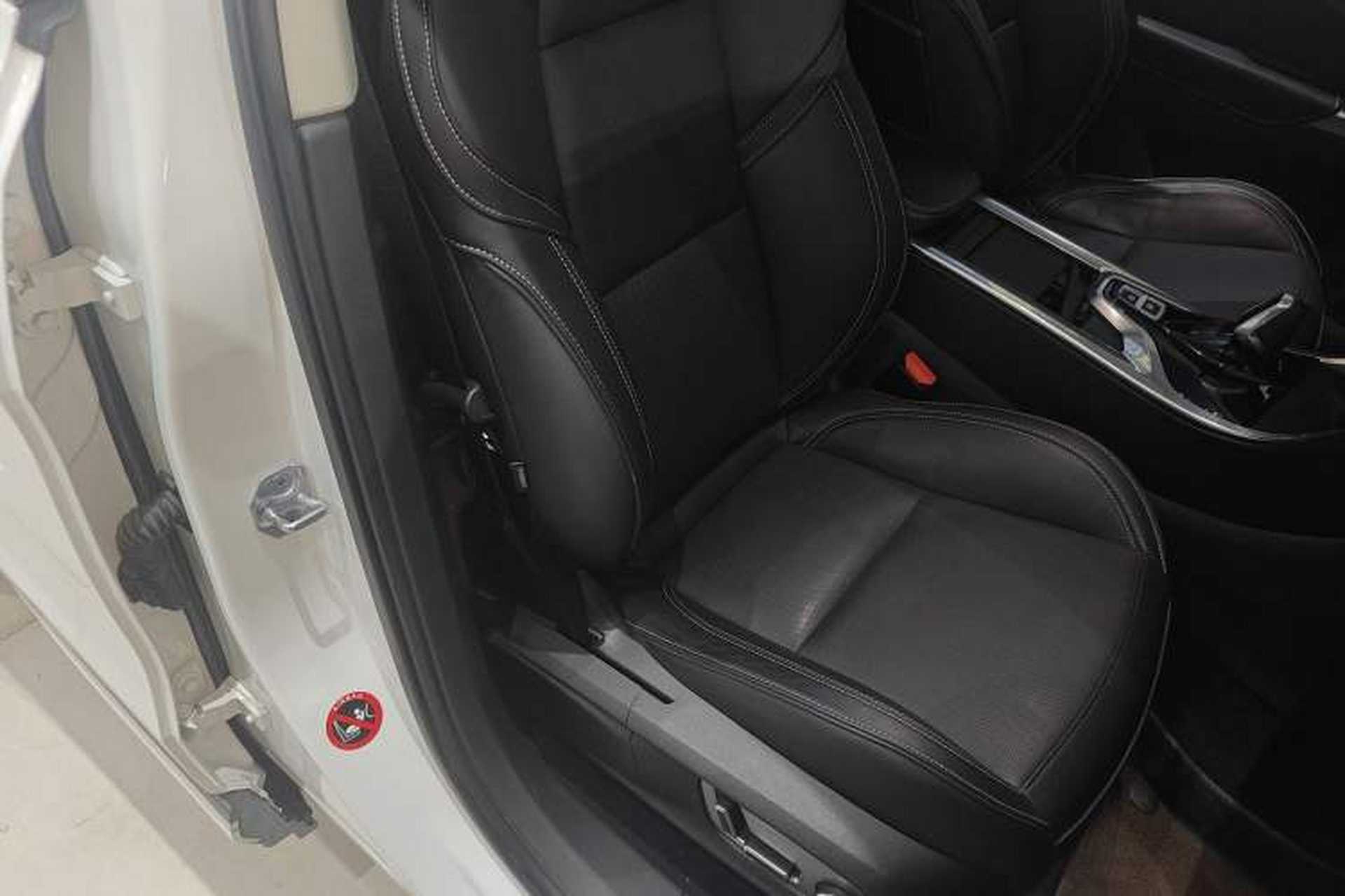 Used Lynk & Co 01 2017 2.0T Two-Wheel Drive Pro Edition Right Front Seat