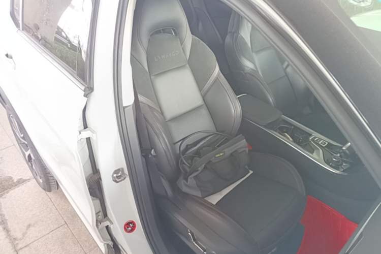 Used Lynk & Co 01 2017 2.0T Four-Wheel Drive Pro Edition Right Front Seat