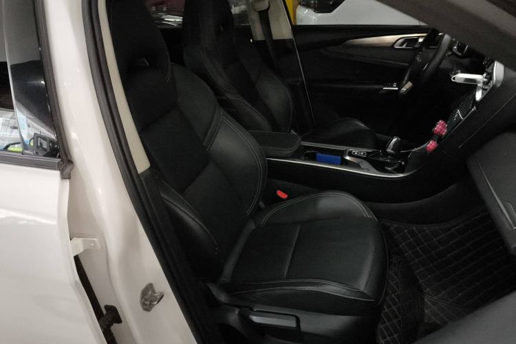 Used Lynk & Co 01 2017 2.0T Two-Wheel-Drive Version Right Front Seat