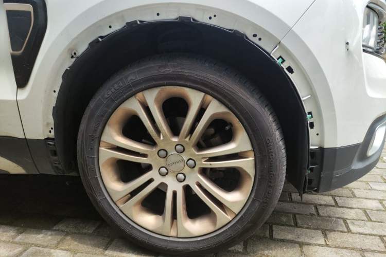 Used Lynk & Co 01 2017 2.0T Two-Wheel Drive Pro Edition Right Front Wheel Hub