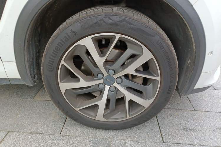 Used Lynk & Co 01 2017 2.0T Four-Wheel Drive Pro Edition Right Front Wheel Hub