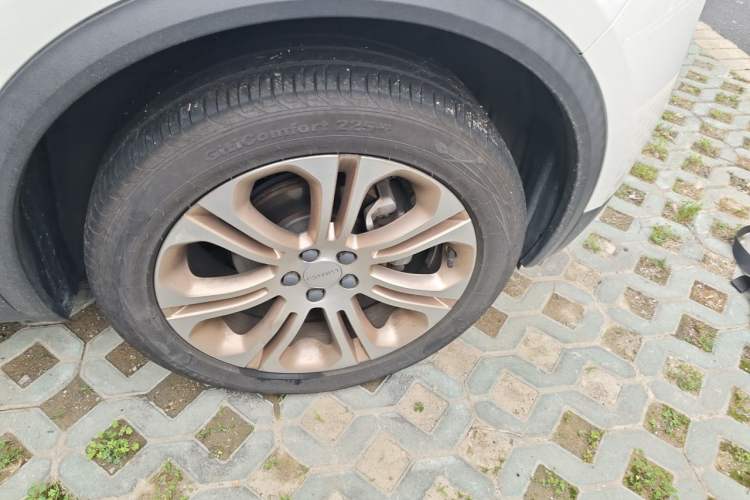 Used Lynk & Co 01 2017 2.0T Two-Wheel Drive Pro Edition Right Front Wheel Hub