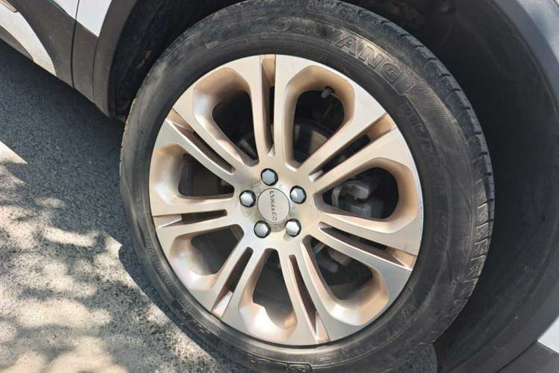 Used Lynk & Co 01 2017 2.0T Two-Wheel Drive Pro Edition Right Front Wheel Hub