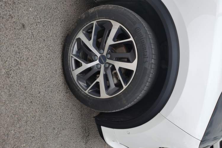 Used Lynk & Co 01 2017 2.0T Four-Wheel Drive Pro Edition Right Front Wheel Hub