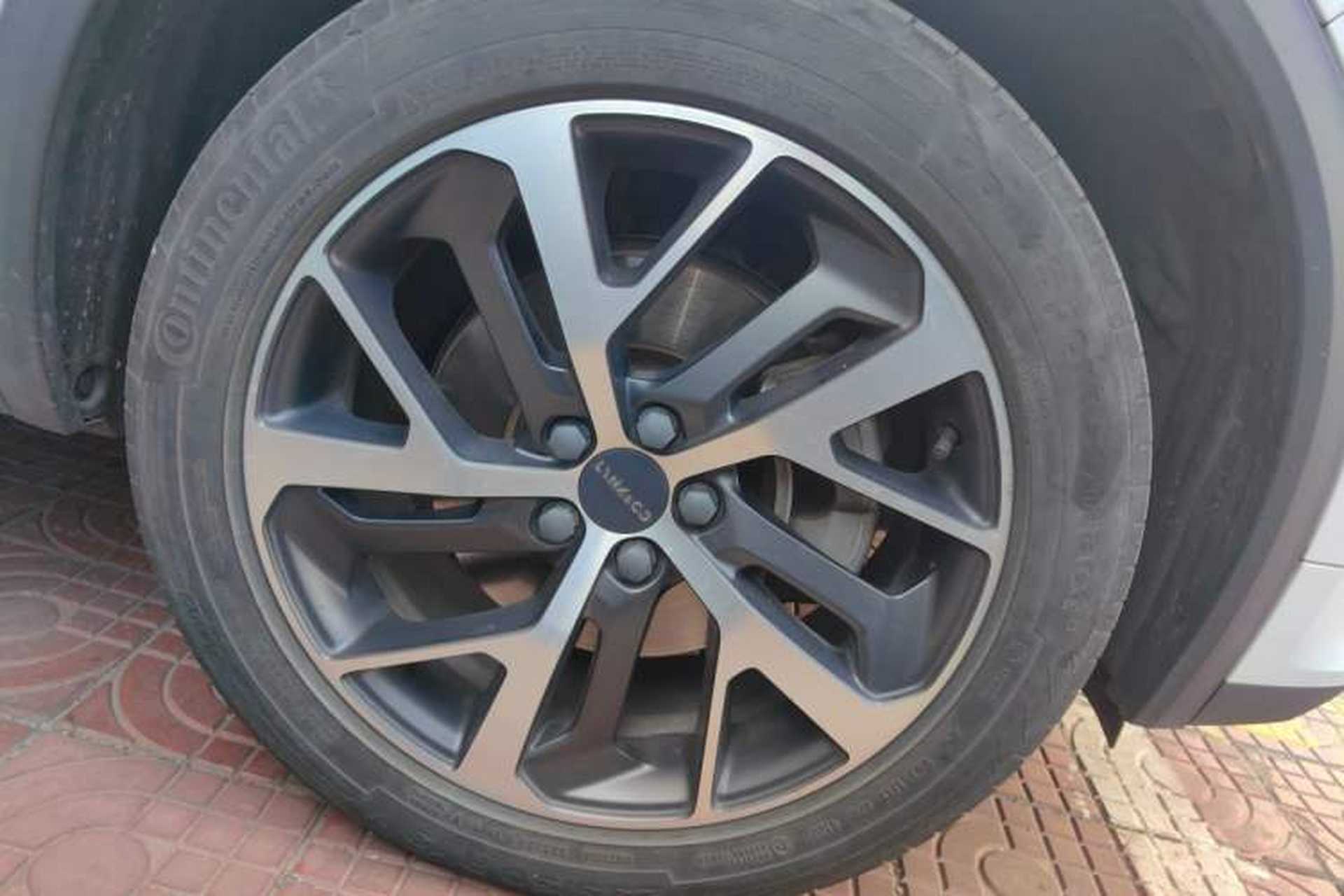 Used Lynk & Co 01 2017 2.0T Four-Wheel Drive Pro Edition Right Front Wheel Hub