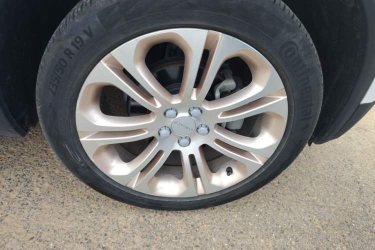 Used Lynk & Co 01 2017 2.0T Two-Wheel Drive Pro Edition Right Front Wheel Hub