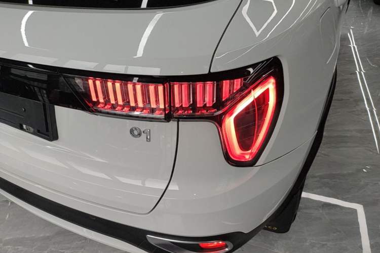 Used Lynk & Co 01 2017 2.0T Two-Wheel Drive Pro Edition Right Rear Taillight