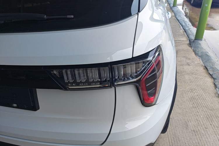 Used Lynk & Co 01 2017 2.0T Two-Wheel-Drive Version Right Rear Taillight