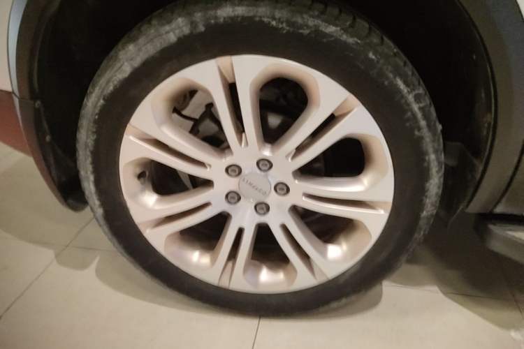 Used Lynk & Co 01 2017 2.0T Two-Wheel Drive Pro Edition Right Rear Wheel Hub
