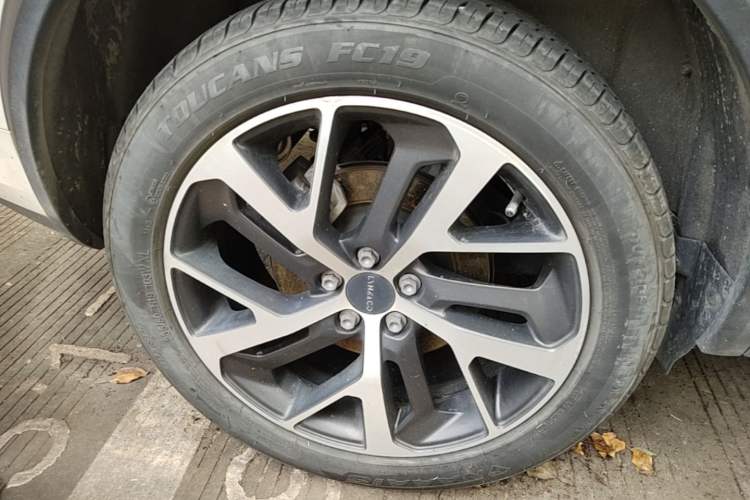 Used Lynk & Co 01 2017 2.0T Four-Wheel Drive Pro Edition Right Rear Wheel Hub