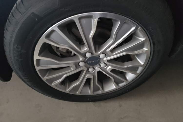 Used Lynk & Co 01 2017 2.0T Two-Wheel-Drive Version Right Rear Wheel Hub