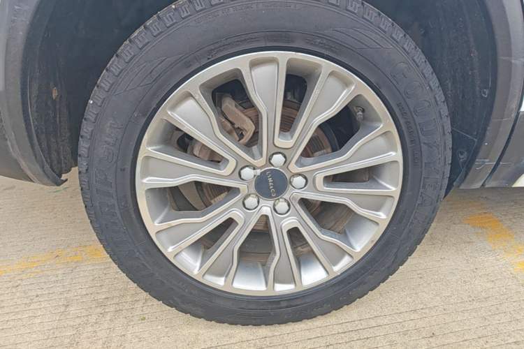 Used Lynk & Co 01 2017 2.0T Two-Wheel-Drive Version Right Rear Wheel Hub