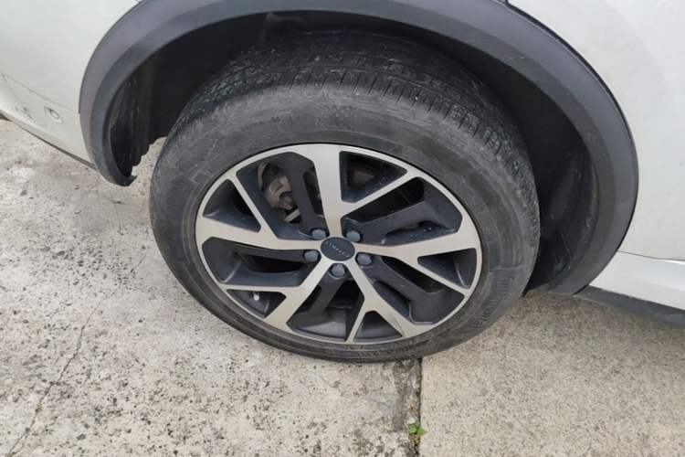 Used Lynk & Co 01 2017 2.0T Four-Wheel Drive Pro Edition Right Rear Wheel Hub
