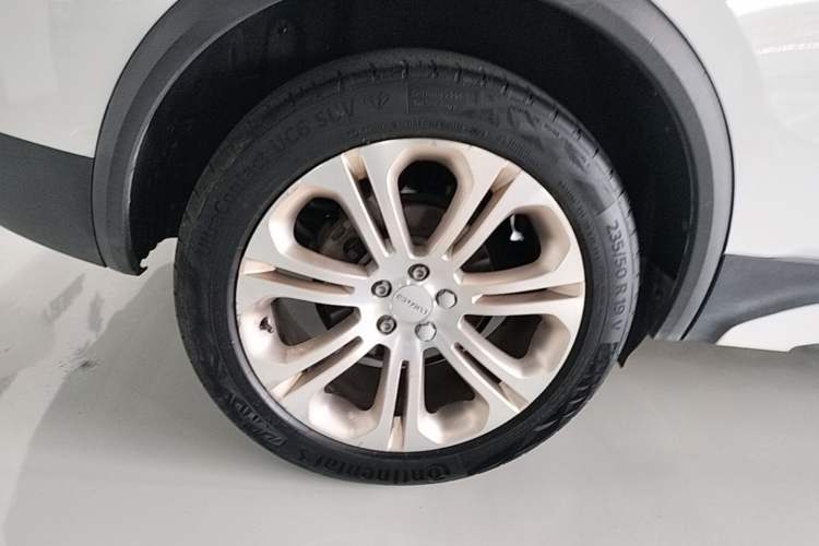Used Lynk & Co 01 2017 2.0T Two-Wheel Drive Pro Edition Right Rear Wheel Hub