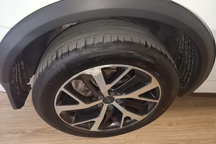 Used Lynk & Co 01 2017 2.0T Four-Wheel Drive Pro Edition Right Rear Wheel Hub