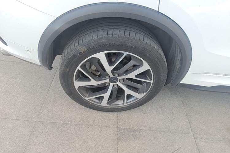 Used Lynk & Co 01 2017 2.0T Four-Wheel Drive Pro Edition Right Rear Wheel Hub