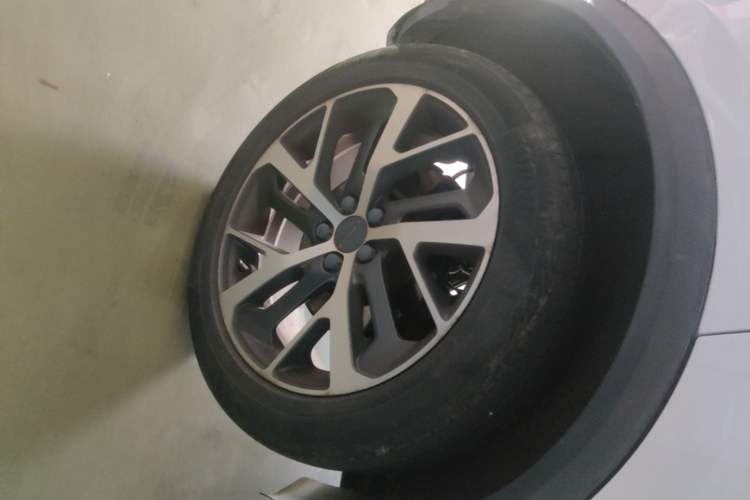 Used Lynk & Co 01 2017 2.0T Four-Wheel Drive Pro Edition Right Rear Wheel Hub