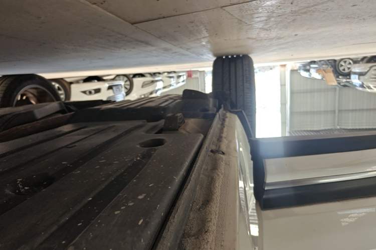 Used Lynk & Co 01 2017 2.0T Two-Wheel Drive Pro Edition Right Side Sill