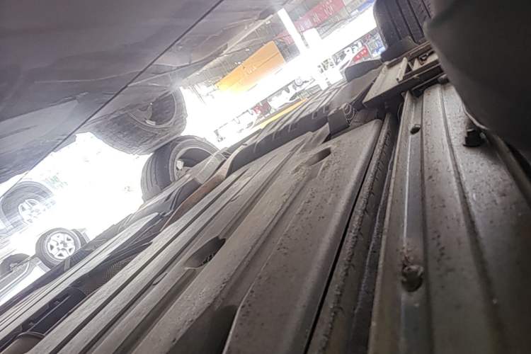 Used Lynk & Co 01 2017 2.0T Four-Wheel Drive Pro Edition Right Side Sill