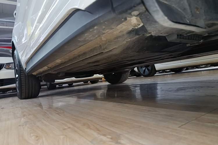 Used Lynk & Co 01 2017 2.0T Four-Wheel Drive Pro Edition Right Side Sill