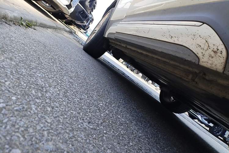 Used Lynk & Co 01 2017 2.0T Two-Wheel Drive Pro Edition Right Side Sill