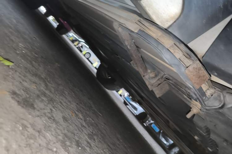 Used Lynk & Co 01 2017 2.0T Two-Wheel Drive Pro Edition Right Side Sill