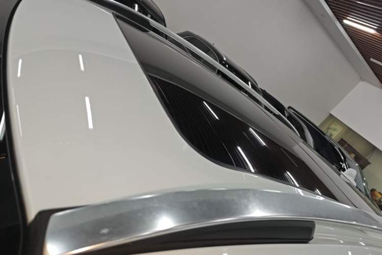 Used Lynk & Co 01 2017 2.0T Two-Wheel Drive Pro Edition Roof