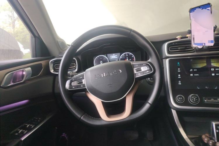 Used Lynk & Co 01 2017 2.0T Two-Wheel Drive Pro Edition Steering Wheel