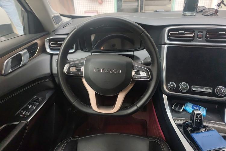 Used Lynk & Co 01 2017 2.0T Two-Wheel Drive Pro Edition Steering Wheel